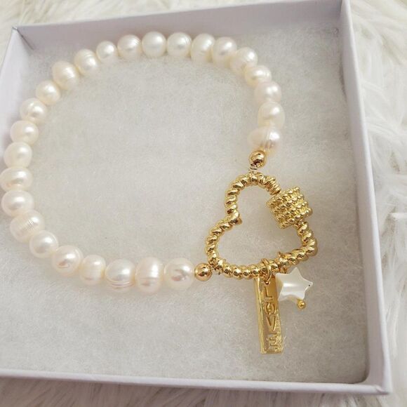 Ivory Pearl Stretch Bracelet - Picture 3 of 13